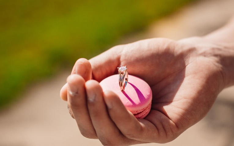 Bringing Hidden Halo Engagement Rings to Life